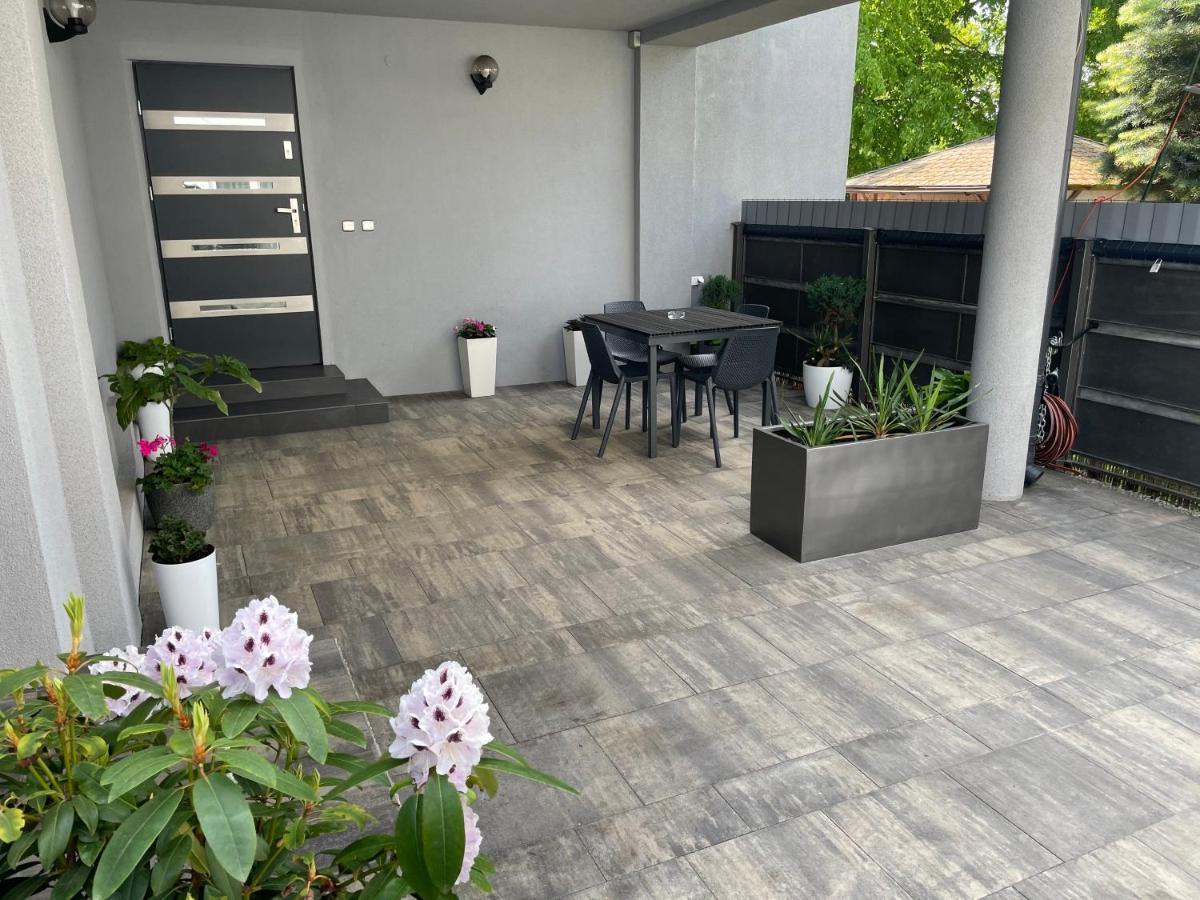 Sizen Rewal - Noclegi Pokoje I Apartament Buitenkant foto
