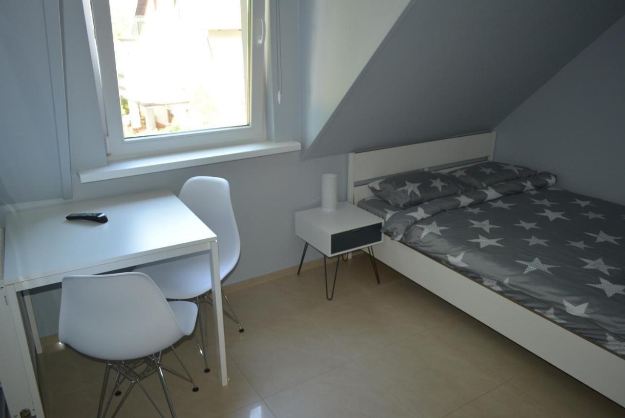 Sizen Rewal - Noclegi Pokoje I Apartament Buitenkant foto