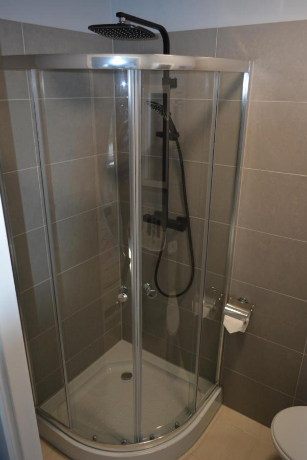 Sizen Rewal - Noclegi Pokoje I Apartament Buitenkant foto
